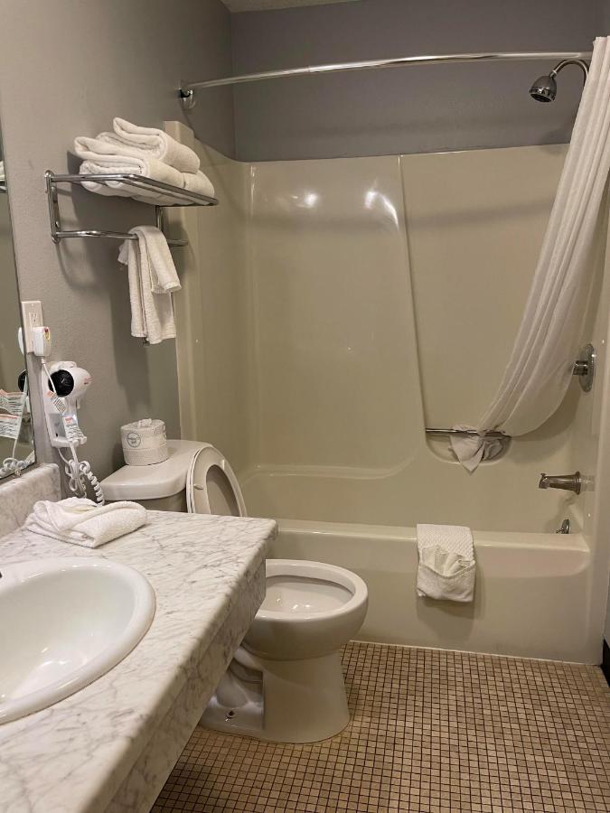 Quality Inn Frontier At Us Hwy 30 Clinton Luaran gambar