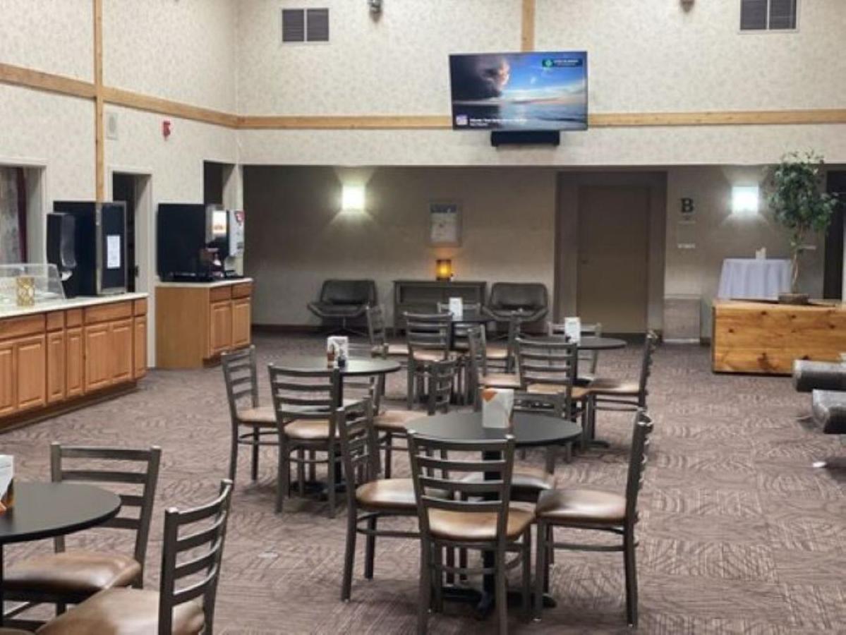 Quality Inn Frontier At Us Hwy 30 Clinton Luaran gambar